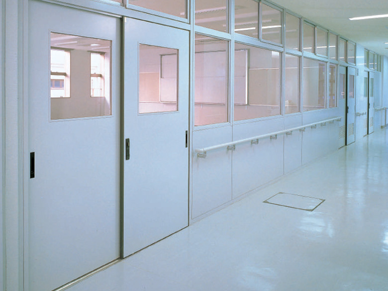 学校用間仕切プレウォール