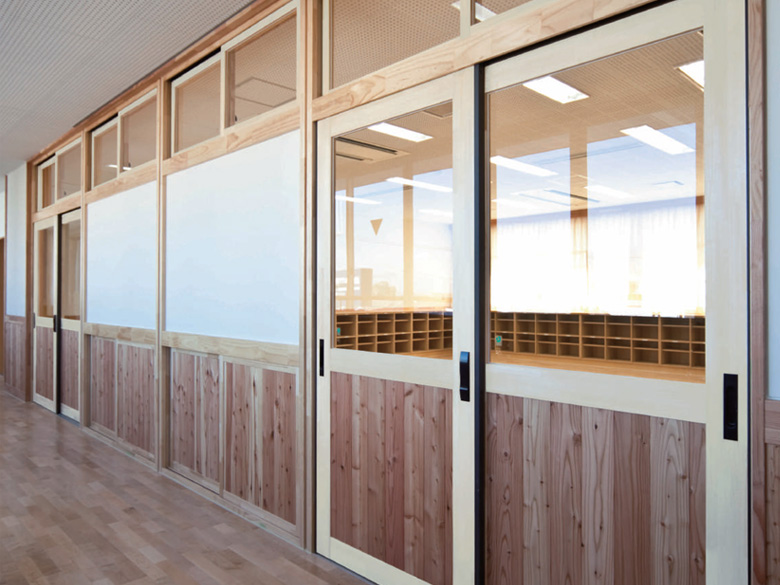 学校用間仕切プレウォール