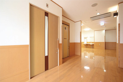 高齢者集合住宅向け玄関ドア 【ヴァリフェイス】