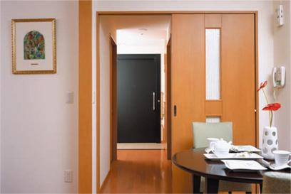 高齢者集合住宅向け玄関ドア 【ヴァリフェイス】