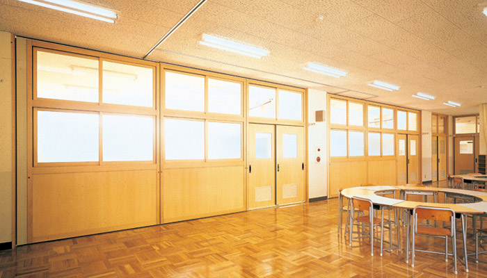 木製学校間仕切移動式【プレウォールSAW105AS】