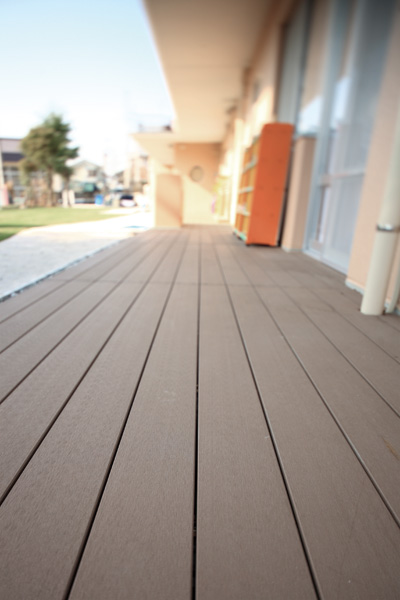 100%リサイクル素材の新建材【テクモク】