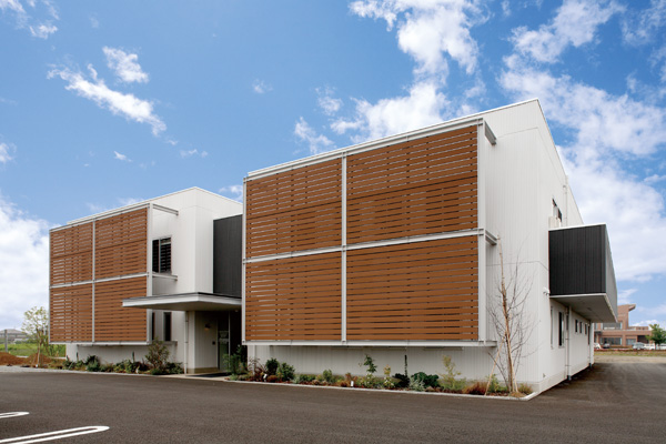 100%リサイクル素材の新建材【テクモク】