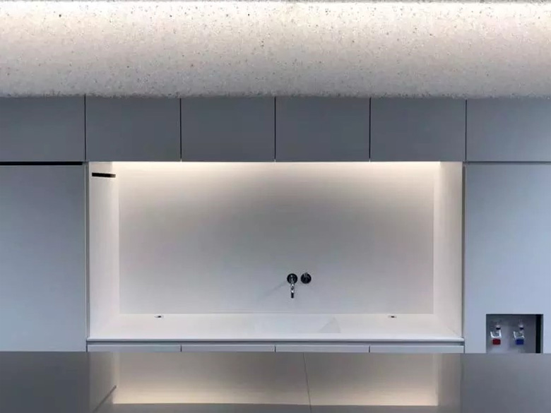 インテリア商材/株式会社 シーエンジ