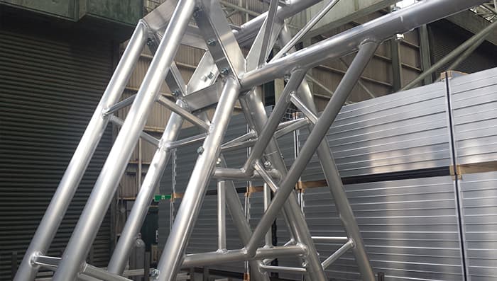 アルミトラスシステム【猫背矯正スタジオ用架台】