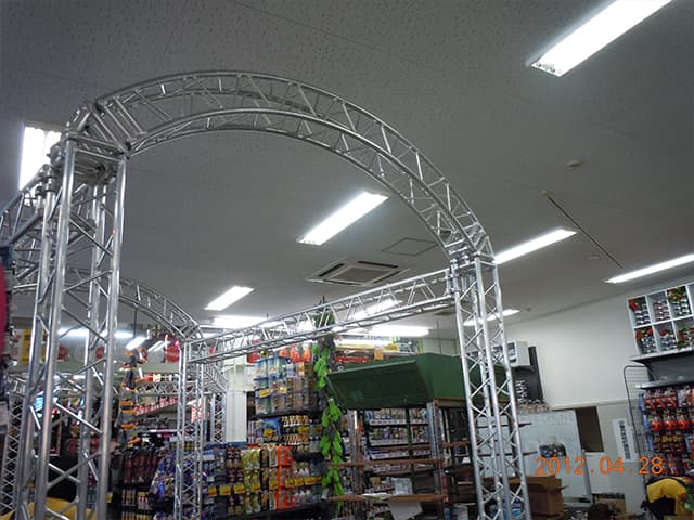 アルミトラスシステム【相模原量販店装飾】