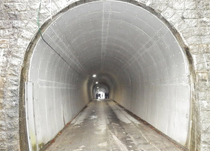 連続炭素繊維シート複合パネル「CFパネル」