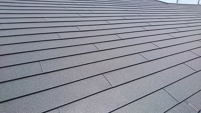 特殊遮熱塗料ガルバリウム鋼板 GOKUルーフ(横葺金属屋根)