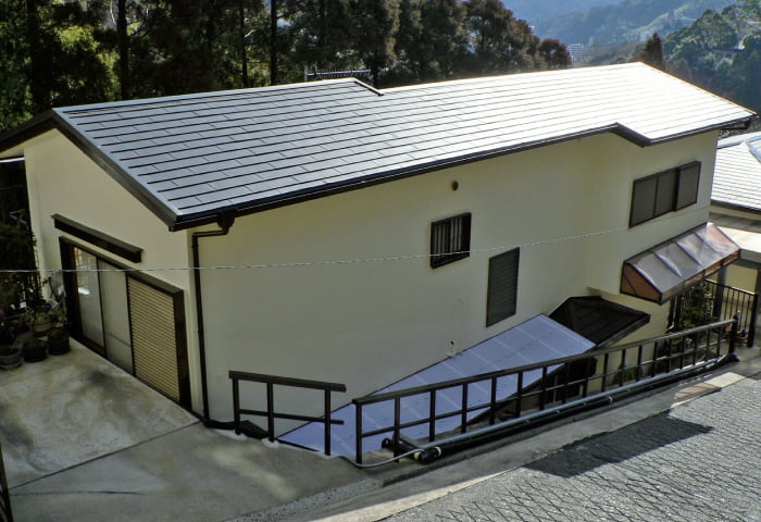 ガリバリウム塗装鋼板 チヨダルーフルMore(横葺金属屋根)