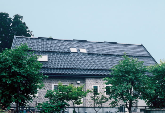 ガルバリウム鋼板ベース フィンルーフ10(長尺金属成形瓦)