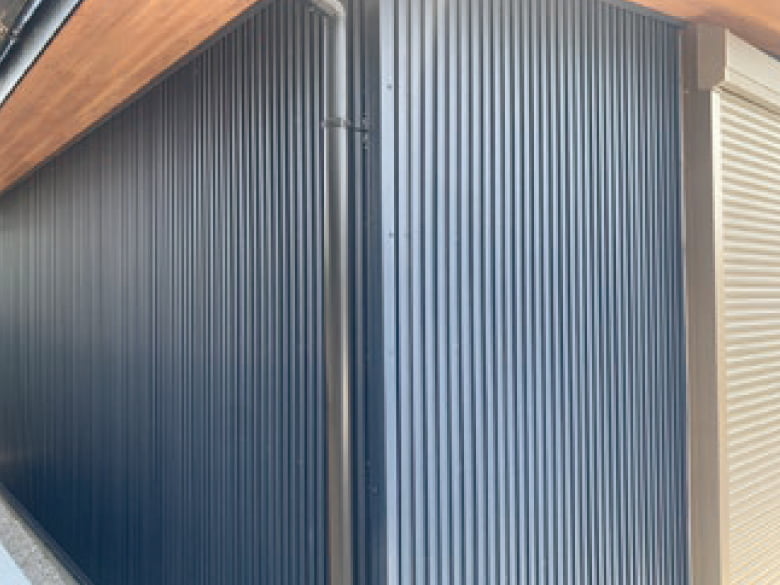 ガルバリウム鋼板 輝きウォール