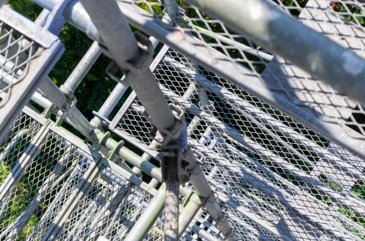 足場の組立て等特別教育とは?資格の取得方法も解説