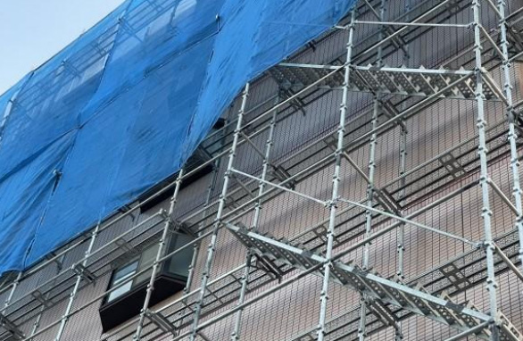 くさび式足場の特徴は?枠組足場や単管足場との違いも解説