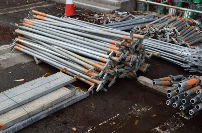 くさび式足場の特徴は?枠組足場や単管足場との違いも解説