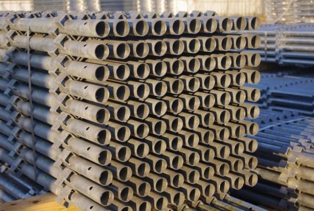 くさび式足場の特徴は?枠組足場や単管足場との違いも解説