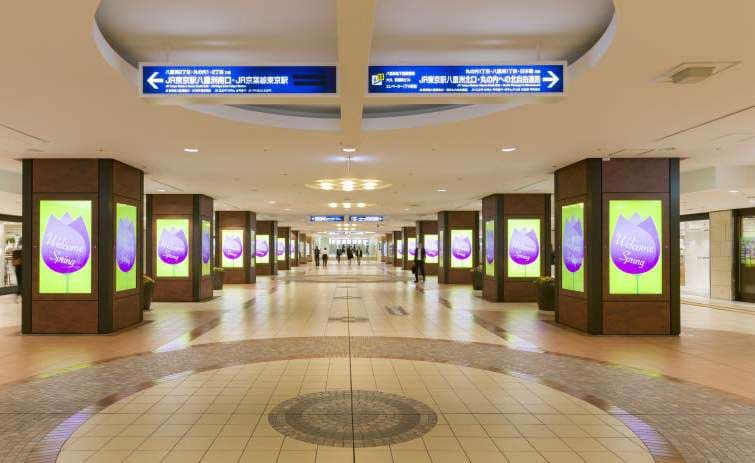 Digital Signage For SC(商業施設向けデジタルサイネージ) / 株式会社クラウドポイント