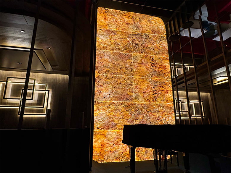 光る自然石【Lumi オニキス】