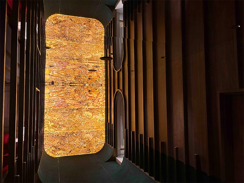 光る自然石【Lumi オニキス】