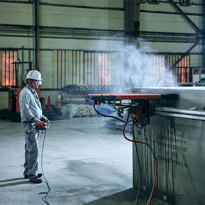 ウォールソーイング工法