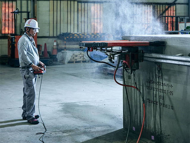 ウォールソーイング工法