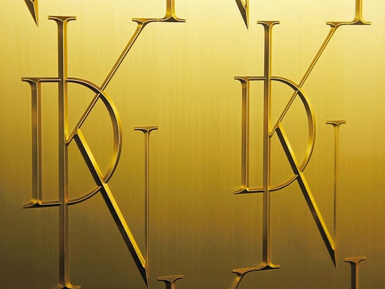 クリスタルメタルコート