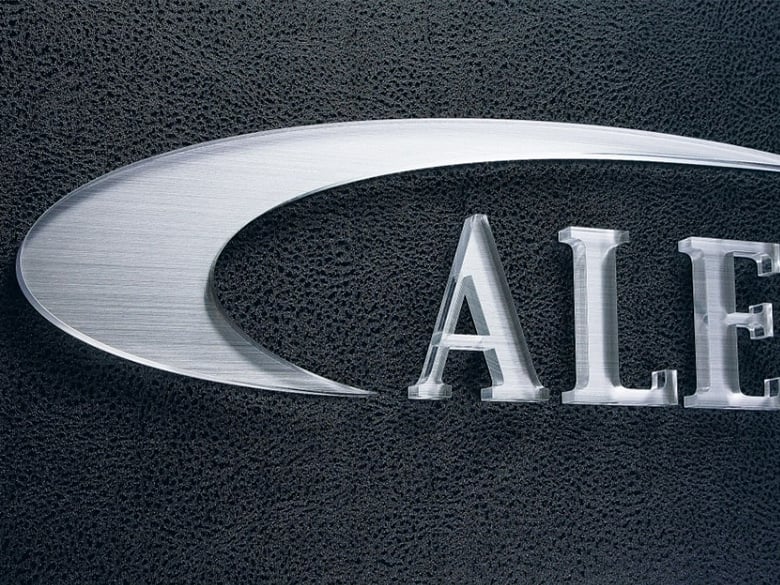 クリスタルメタルコート