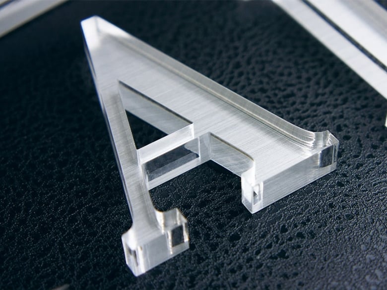 クリスタルメタルコート