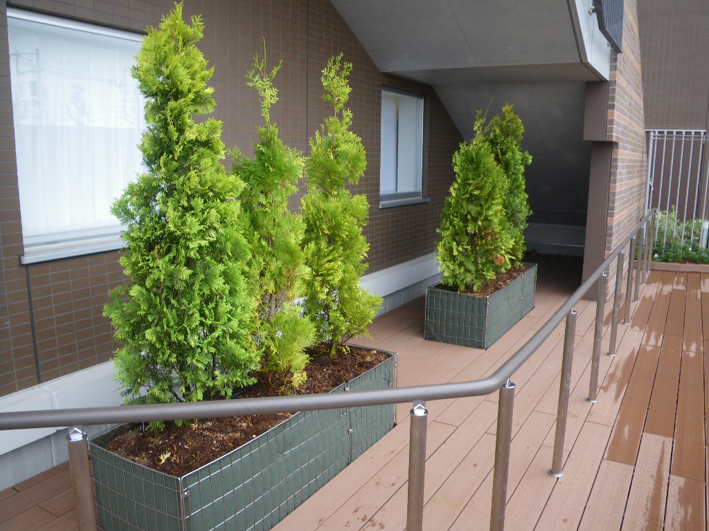 連結式軽量大型プランター「ツルパワープランター」