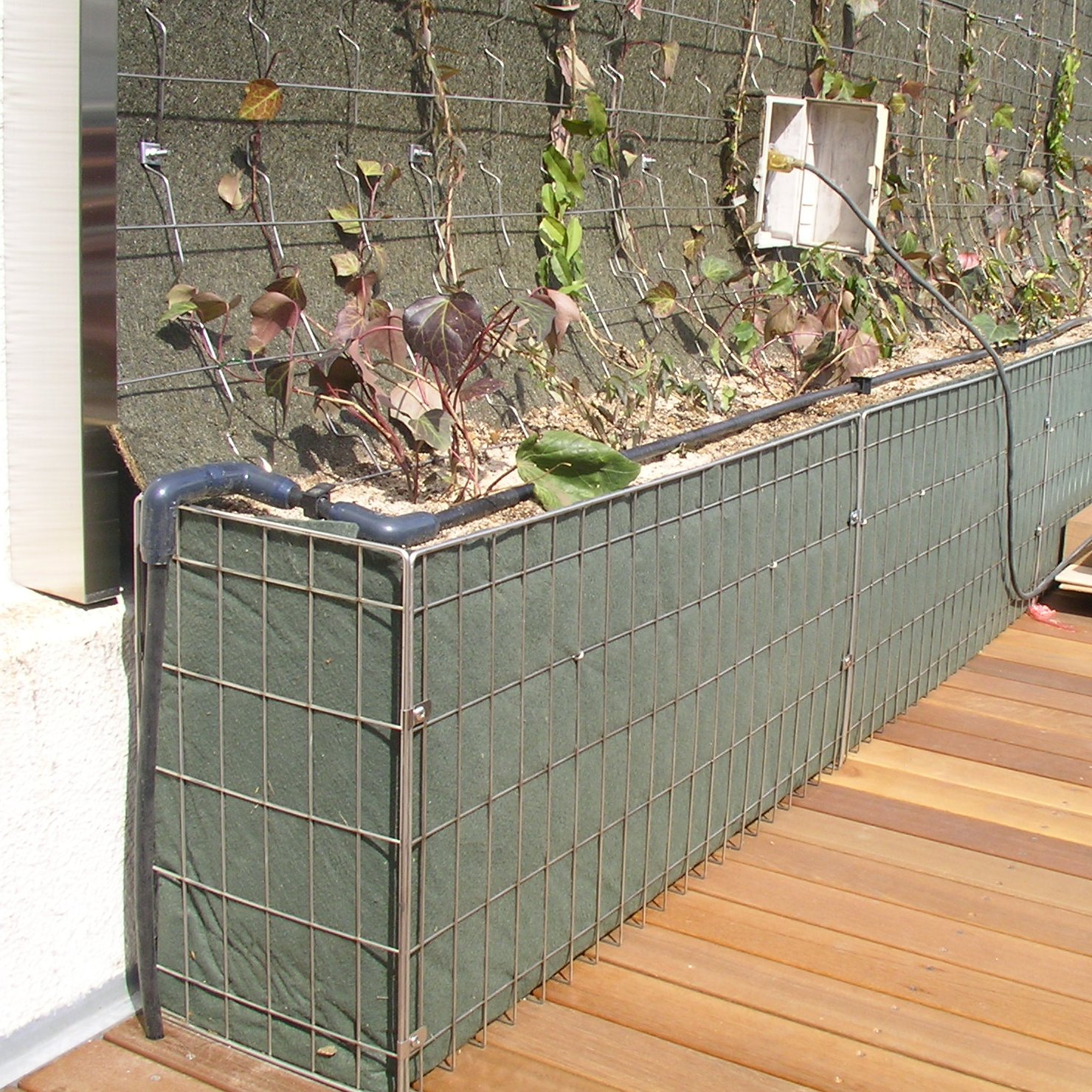 連結式軽量大型プランター「ツルパワープランター」