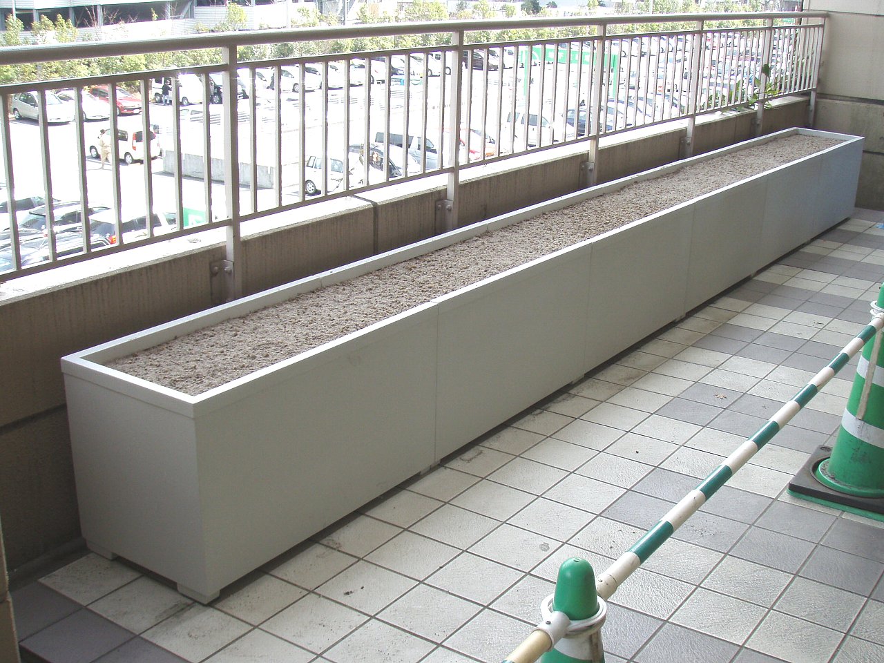 連結式軽量大型プランター「ツルパワープランター」