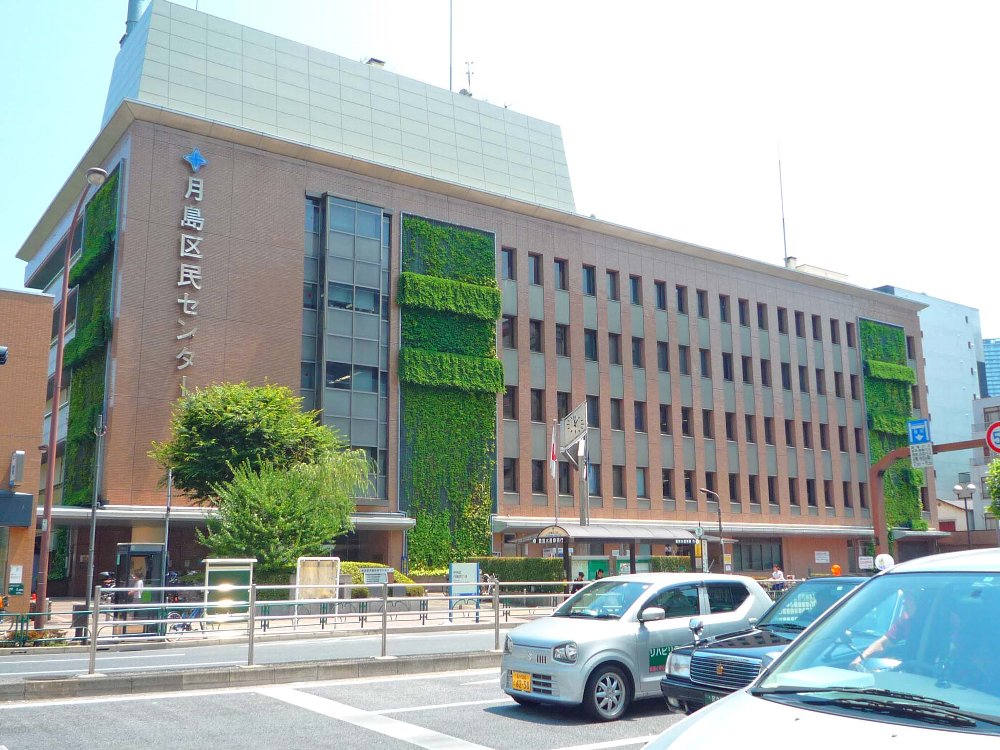 つる植物を用いた壁面緑化工法ヘデラ登ハンシステム「ツルパワーパネル」