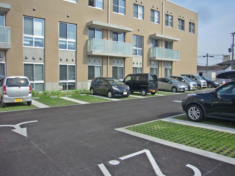 駐車場緑化システム「グリーンテクノパーキング」