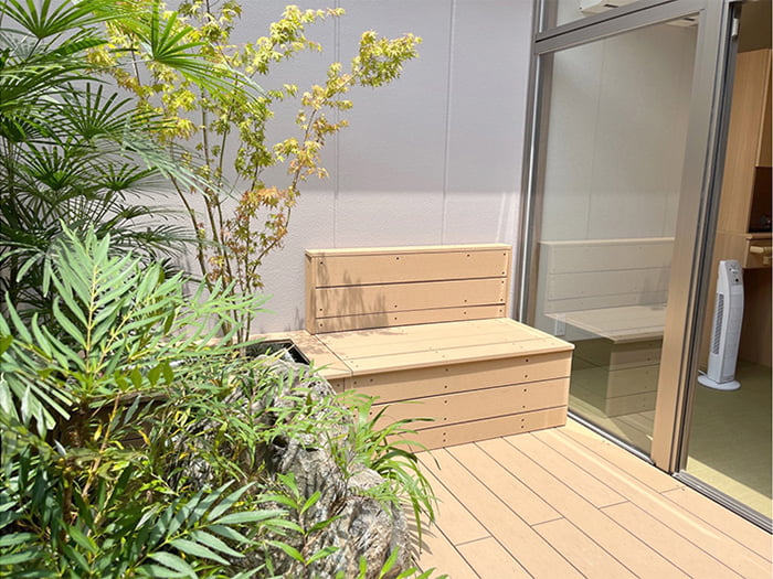 オーダーメイドシステムバス【D-style】坪庭が見えるバスルームプラン/ダイワ化成株式会社