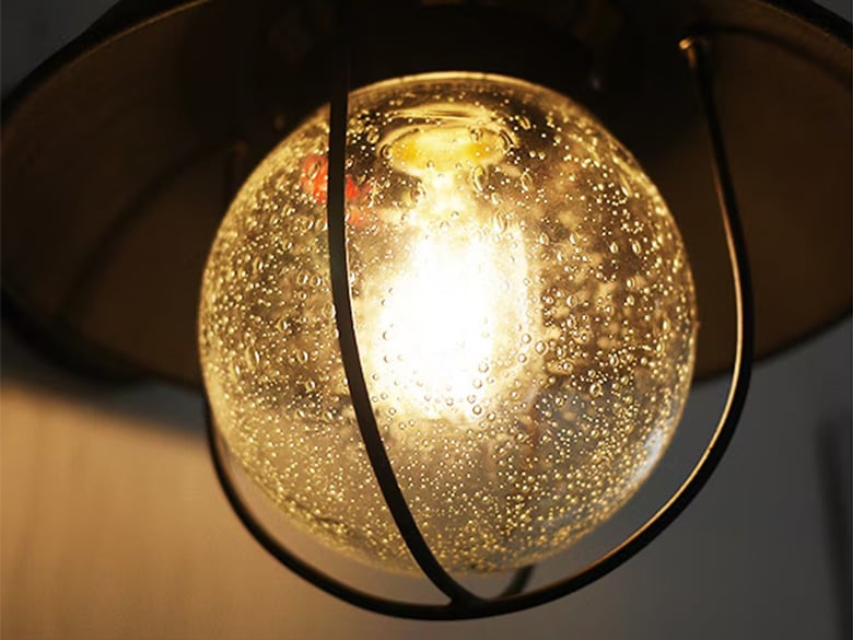 外壁に合わせて選べる傘つきマリンランプ/でんらい