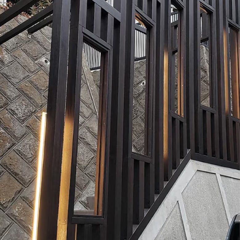 長めのブラケットライト シンプルスタイル/でんらい