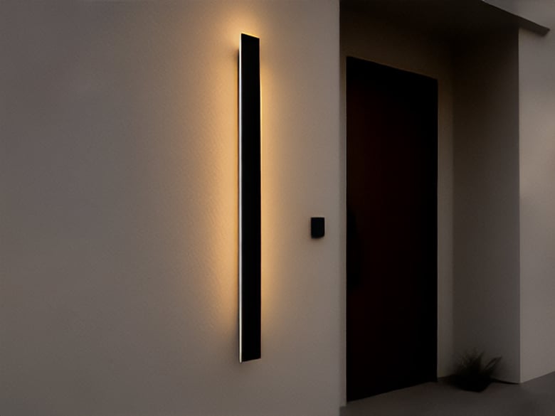 長めのブラケットライト シンプルスタイル