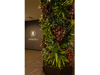 フェイク 立ち木(壁面緑化)