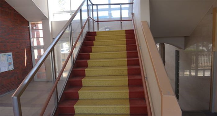 ゴムタイル アストロフェース シードスパイク階段用