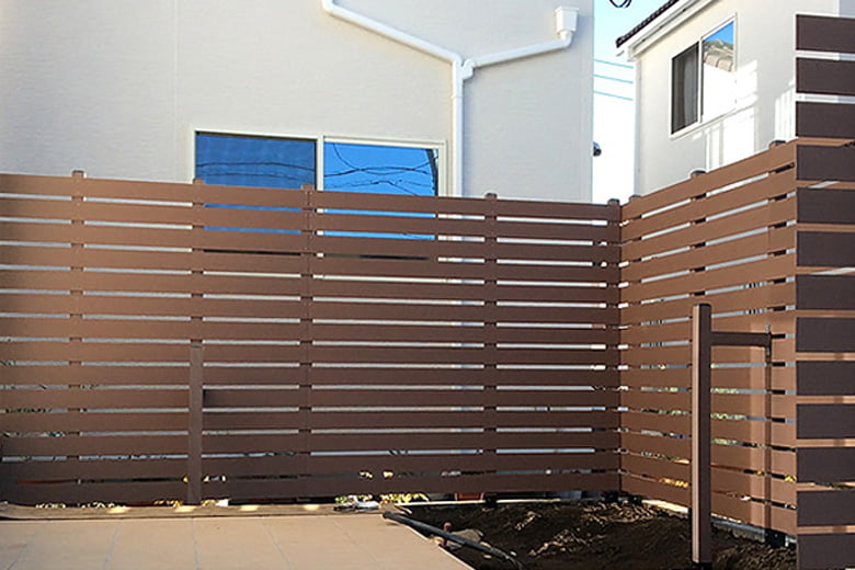 【人工木材フェンス材】100×11×1800mm/株式会社エコウッド