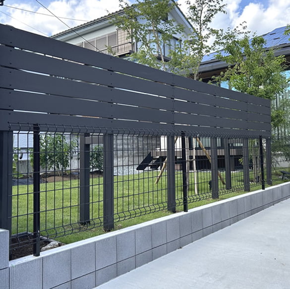 人工木材フェンス材】120×12×1800mm/株式会社エコウッド