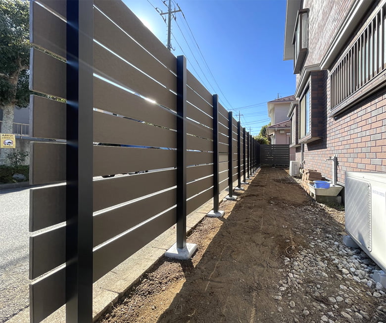 【人工木材フェンス材】140×15×2000mm/株式会社エコウッド