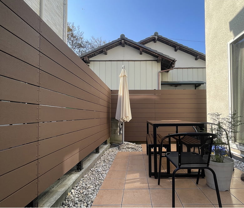 【人工木材フェンス材】140×15×2000mm/株式会社エコウッド