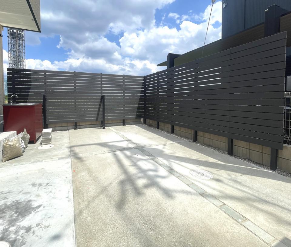 【人工木材フェンス材】100×11×1800mm