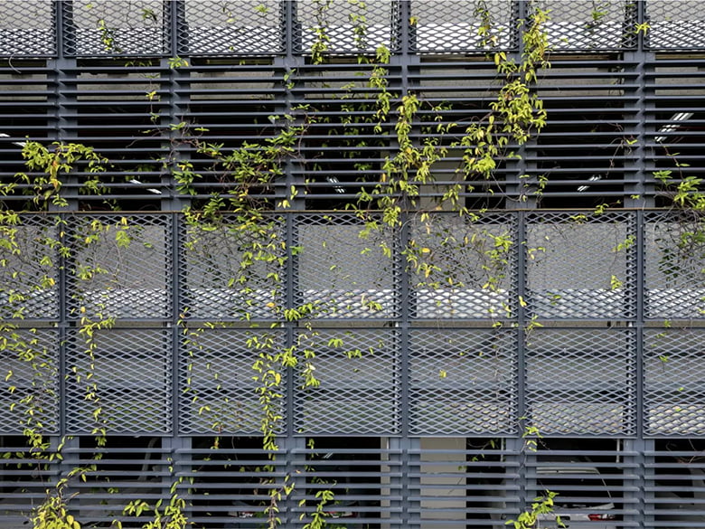 SKA グリーンウォールファサード