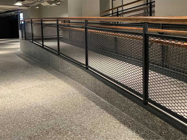 SKA 建設フェンス