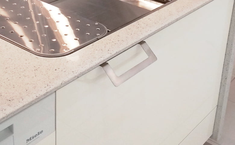 ステンレスタオル掛け/榎本金属株式会社