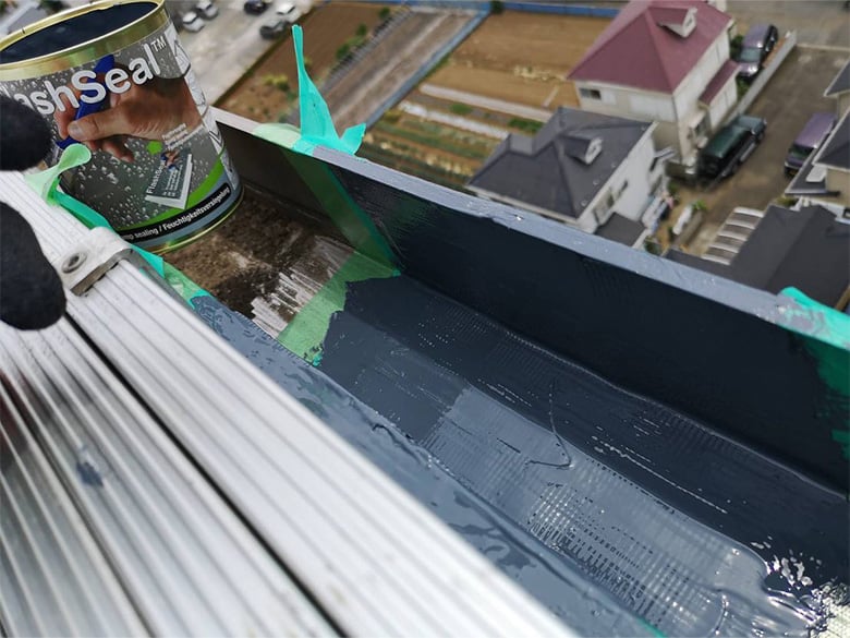 万能防水補修塗料「フラッシュシール」