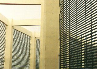 【パラウェブ・フェンス】