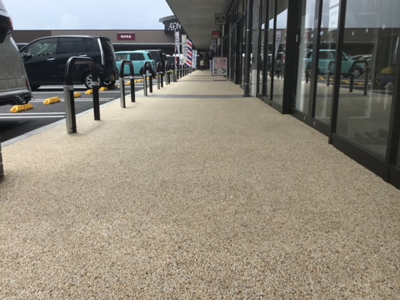 透水性樹脂舗装「ストーンコート」/株式会社ファイン工業