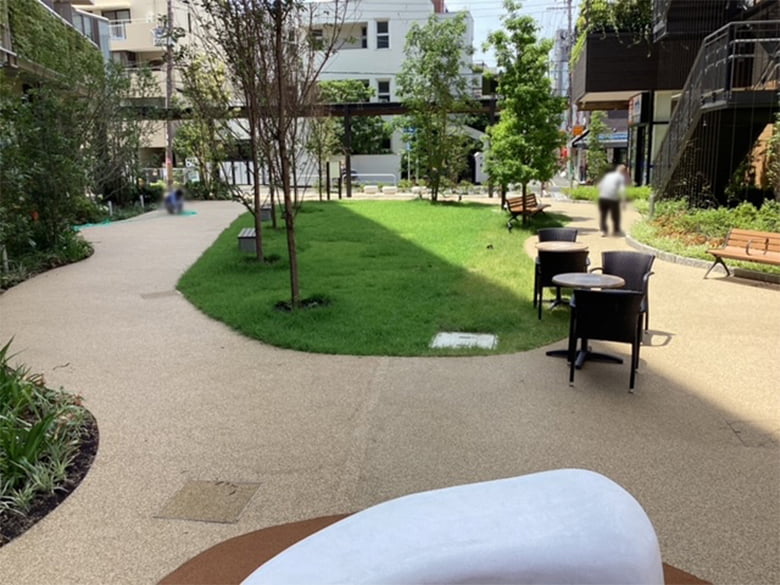 透水性樹脂舗装「ストーンコート」/株式会社ファイン工業